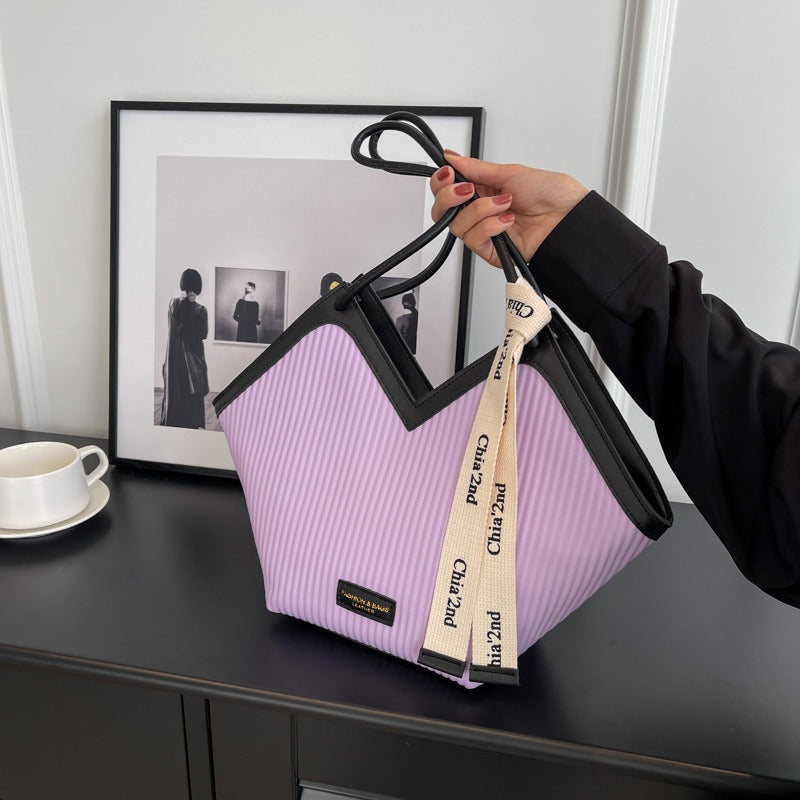 Korean Style Tote Bag – Casual Commuter Shoulder Bag
