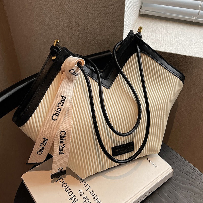 Korean Style Tote Bag – Casual Commuter Shoulder Bag