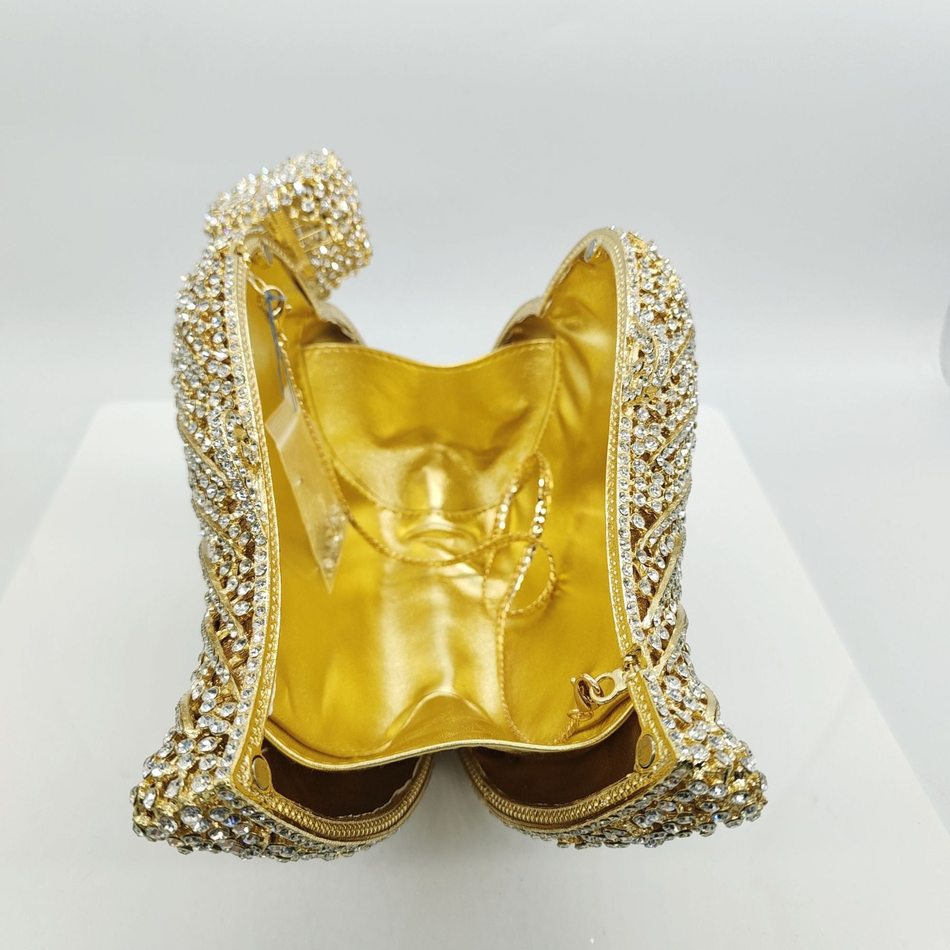 Leaf Diamond Dinner Bag – Hollow Metal Hard Box Clutch