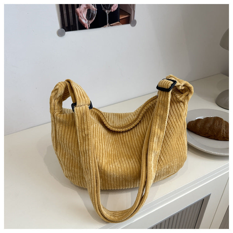 Romantic Large Capacity Crescent Bag Japanese Style Casual Trendy Sweet Solid Color Corduroy Minimalist Shoulder Bag
