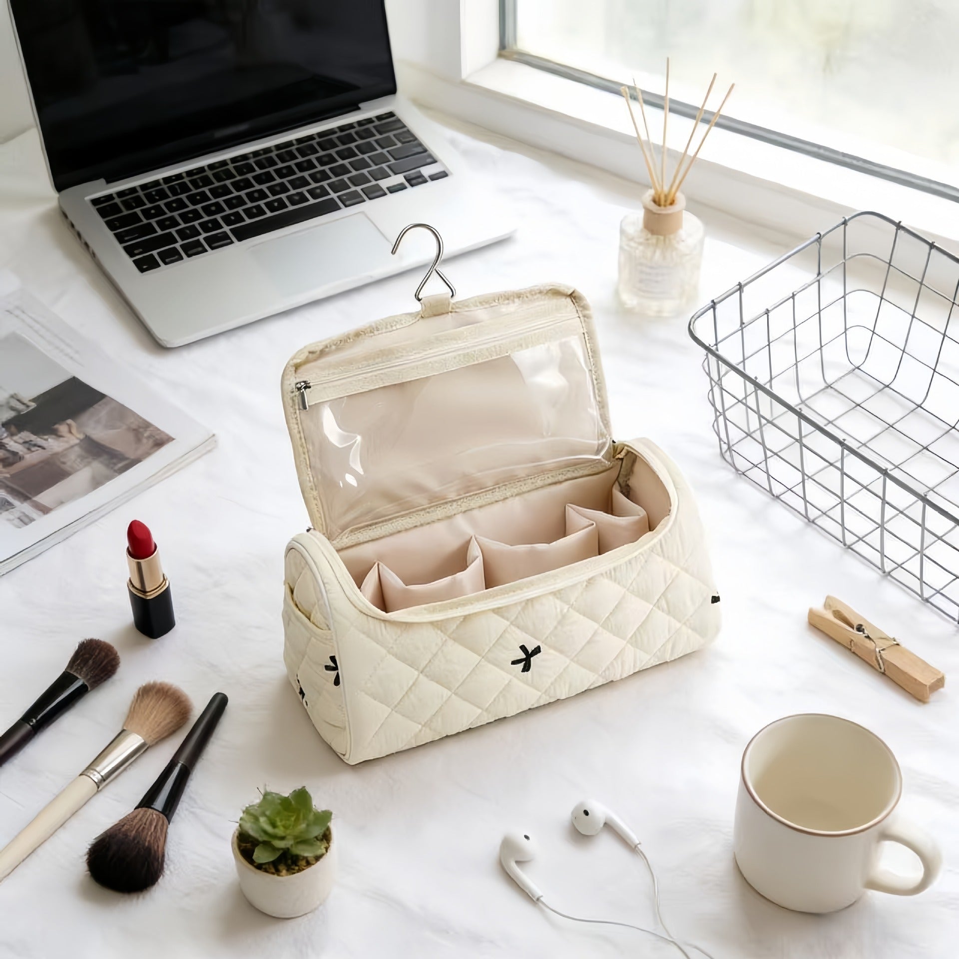 Embroidered Cosmetic Storage Bag – Women's Makeup Organiser