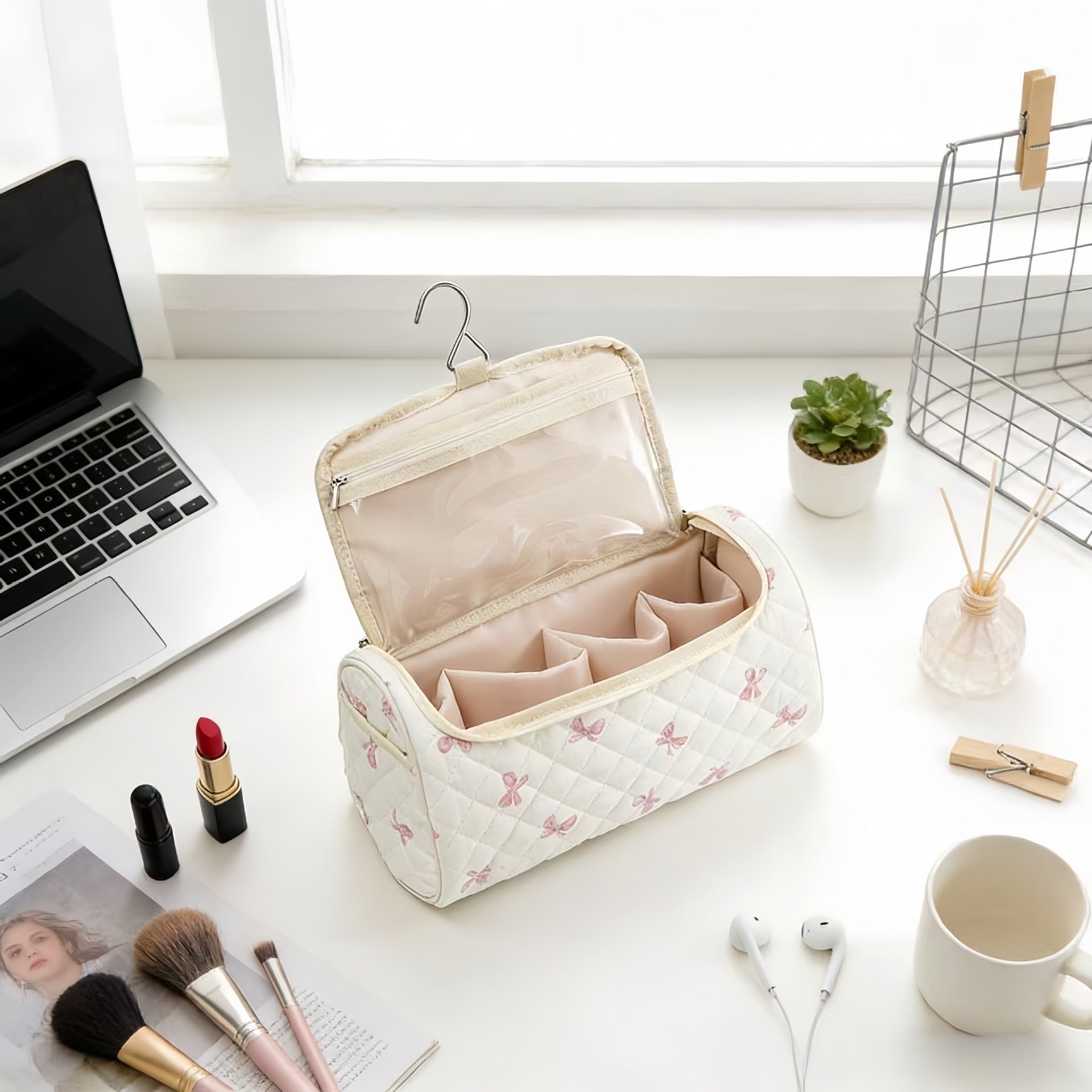 Embroidered Cosmetic Storage Bag – Women's Makeup Organiser