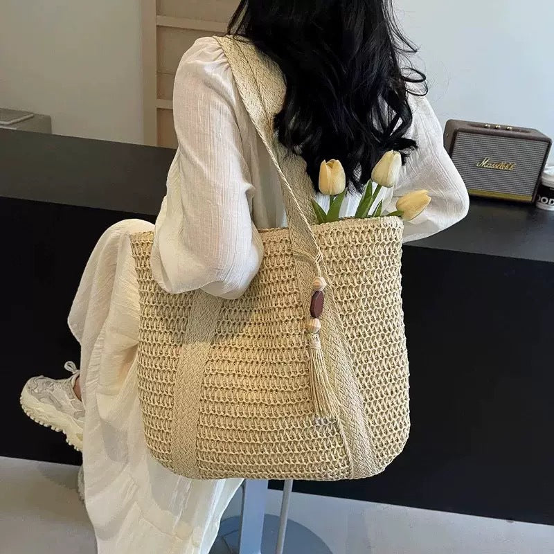 Large capacity commuting straw woven bag hand-held woven vacation style beach shoulder bag