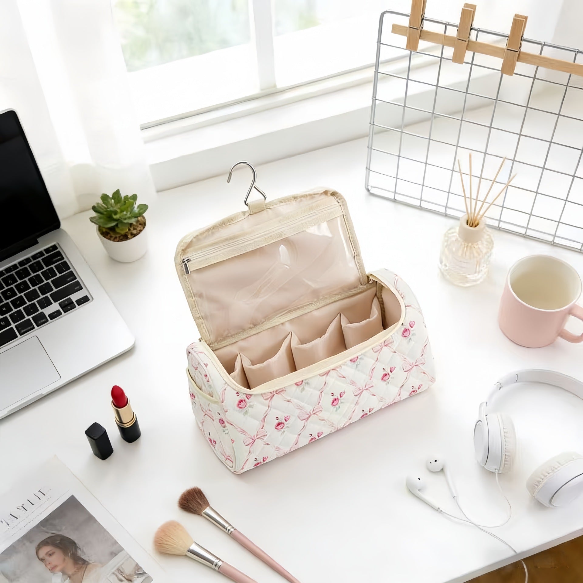 Embroidered Cosmetic Storage Bag – Women's Makeup Organiser