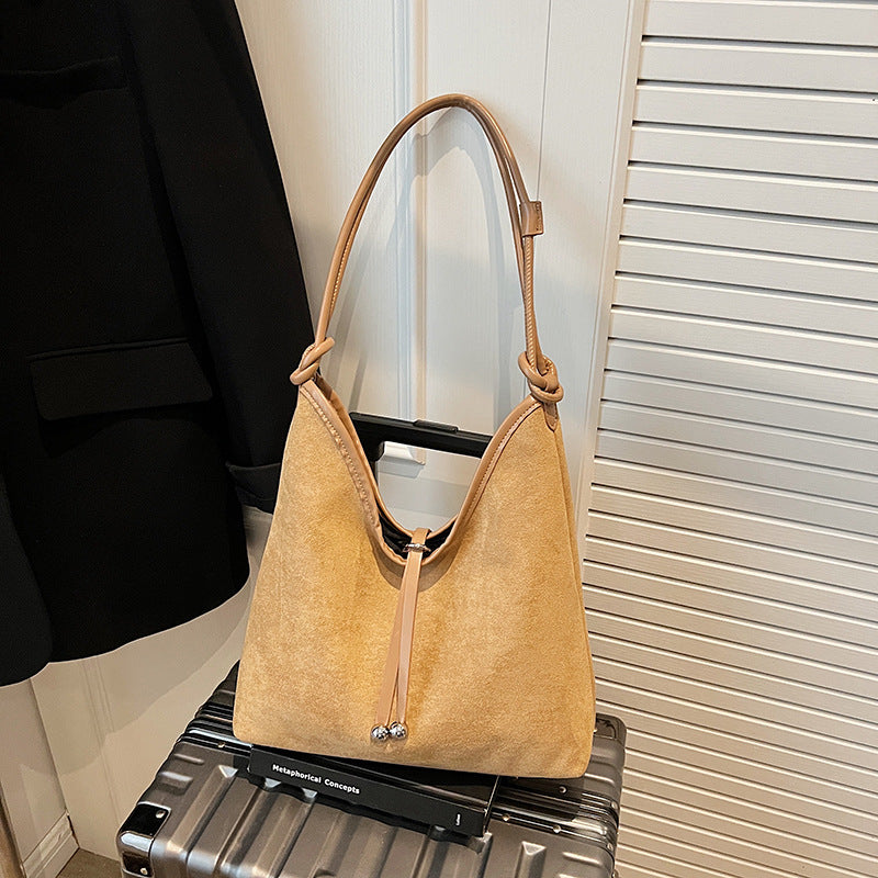 Matte Retro Women's Large Capacity Shoulder Bag, Casual Everyday Tote with Premium Texture