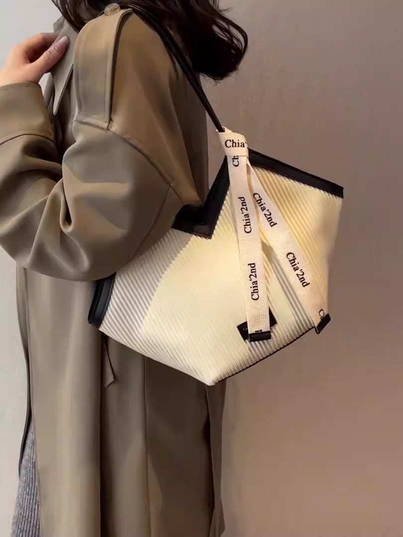 Korean Style Tote Bag – Casual Commuter Shoulder Bag